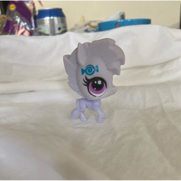 Littlest Pet Shop # 3328 Pale Gray Blind Bag Zebra Horse Blue Candyswirl - Picture 13 of 16